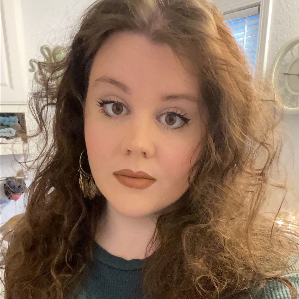 Meet your Posher, Allison